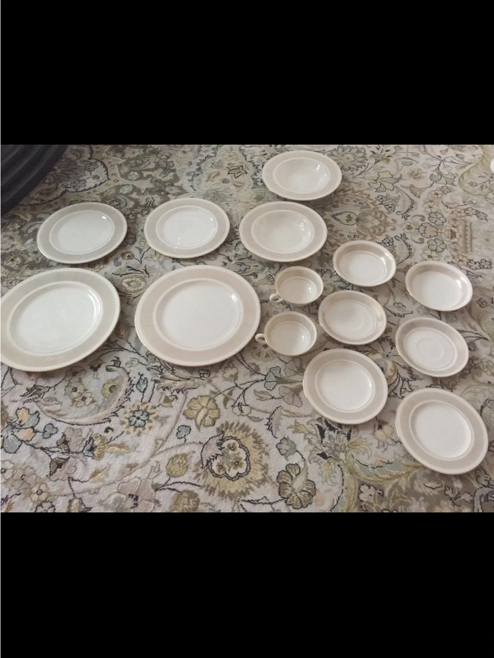 Lenox Flourish Vintage Gold Beige China Two Serving Set 14 Piece plates